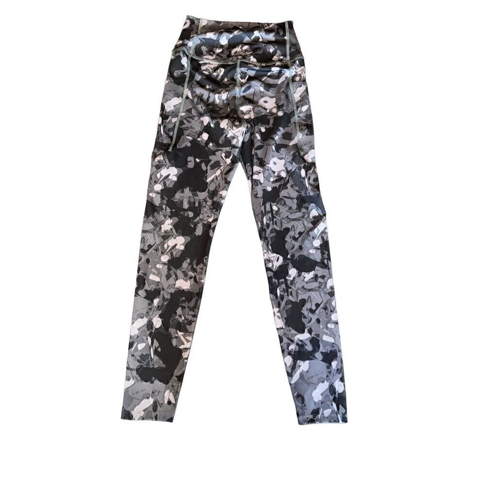 The North Face women’s high waist leggings size small